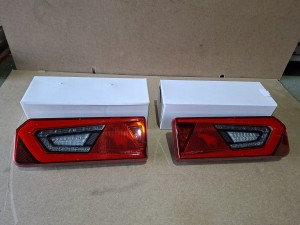 LAMPA TYŁ NOWY TYP -SŁOŃ   PRAWA