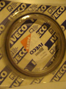 Uszczelniacz wału korbowego tył 