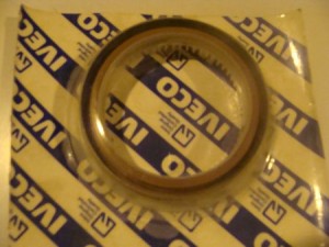 Uszczelniacz wału przód  70x90x10 