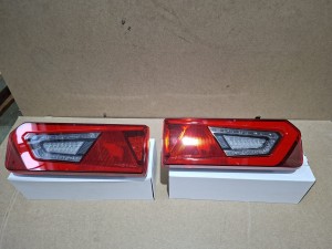 LAMPA TYŁ NOWY TYP -SŁOŃ   LEWA